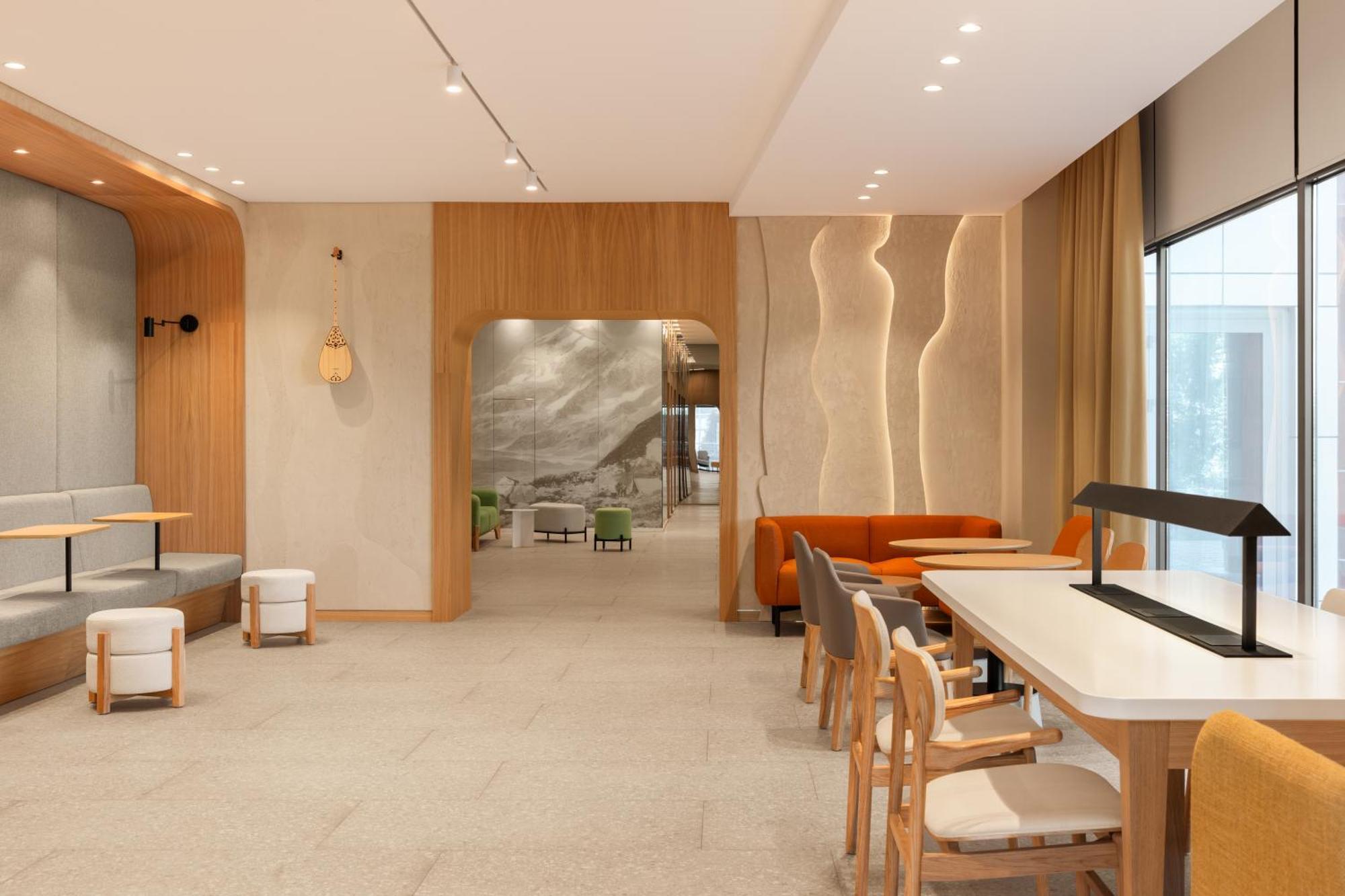 Holiday Inn Almaty By Ihg Ngoại thất bức ảnh